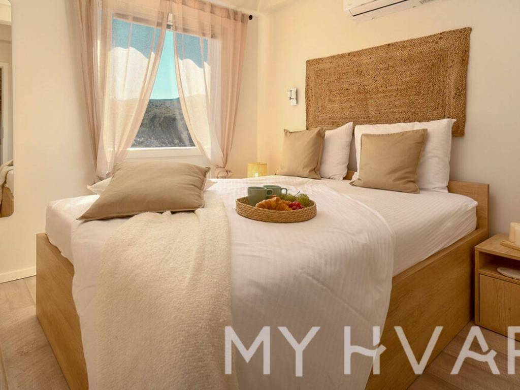 Vila, Prodaja, Jelsa, Vrboska