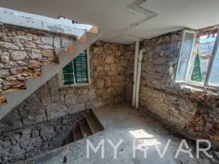 Kamena kuca, Prodaja, Stari grad, Stari Grad