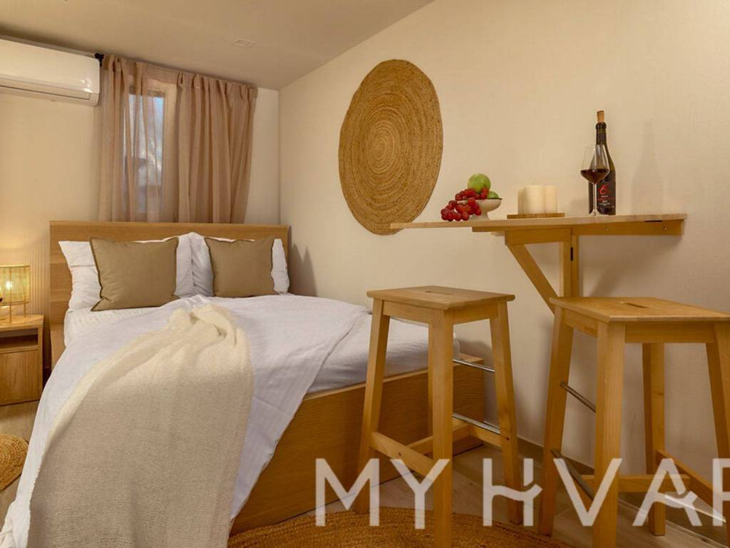 Vila, Prodaja, Jelsa, Vrboska