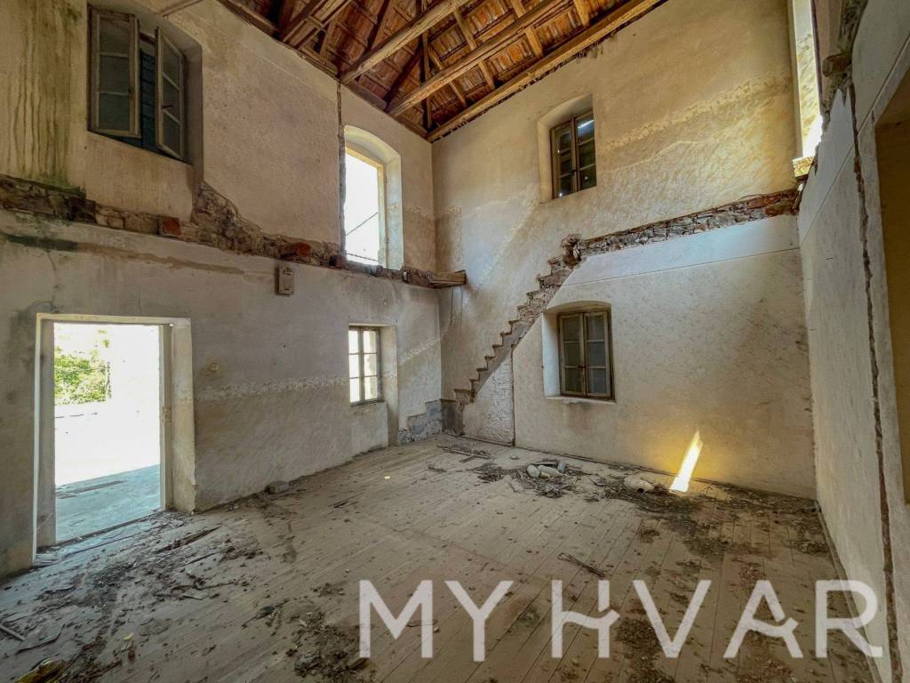 Kamena kuca, Prodaja, Stari grad, Vrbanj