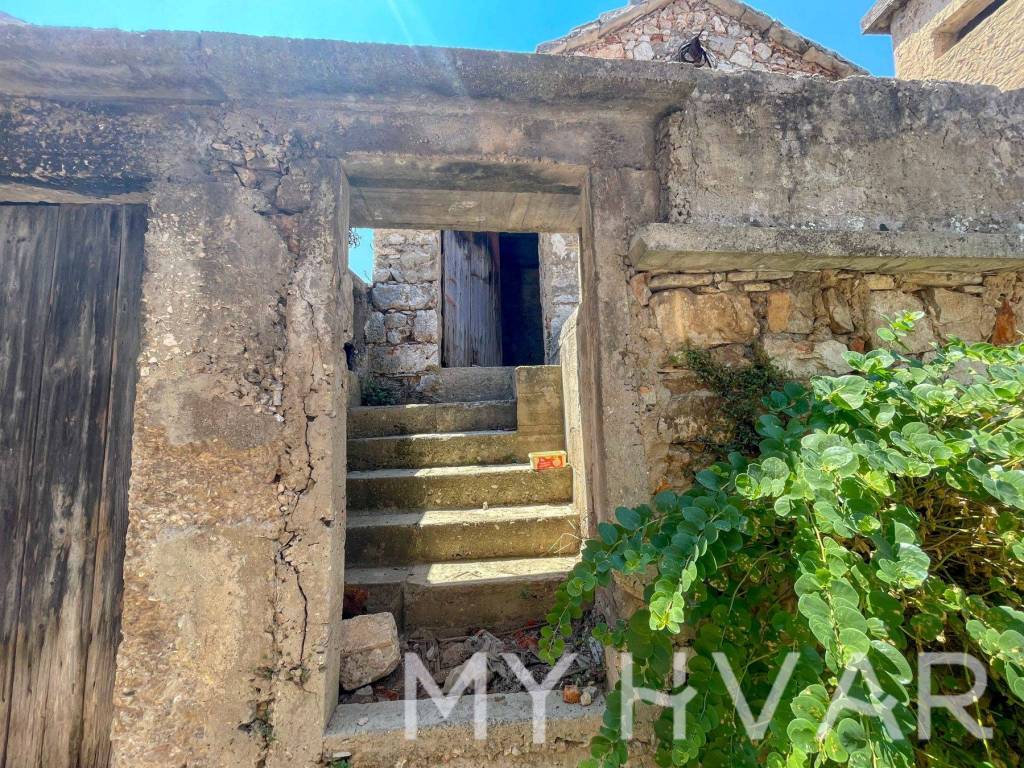 Kamena kuca, Prodaja, Stari grad, Vrbanj