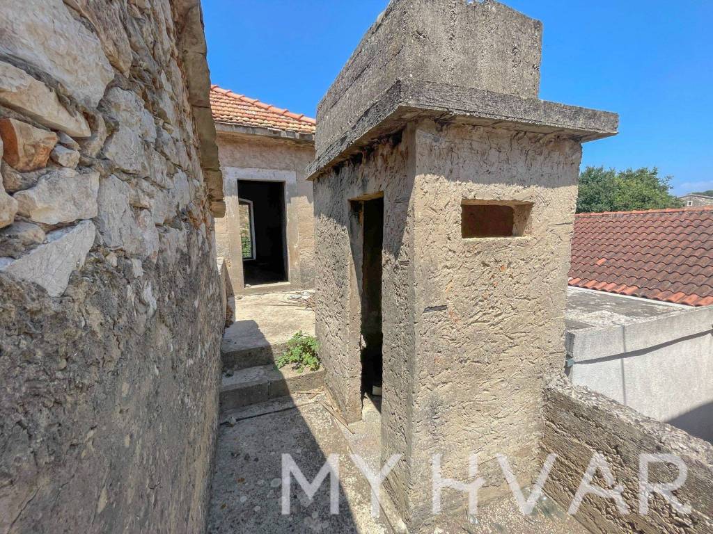 Kamena kuca, Prodaja, Stari grad, Vrbanj
