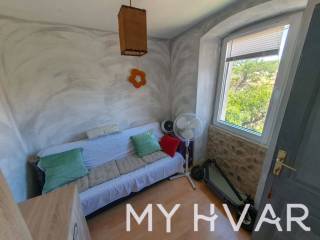 Kamena kuca, Prodaja, Jelsa, Jelsa