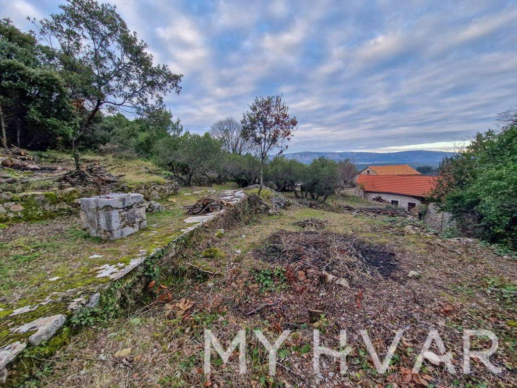 Kamena kuca, Prodaja, Stari grad, Dol