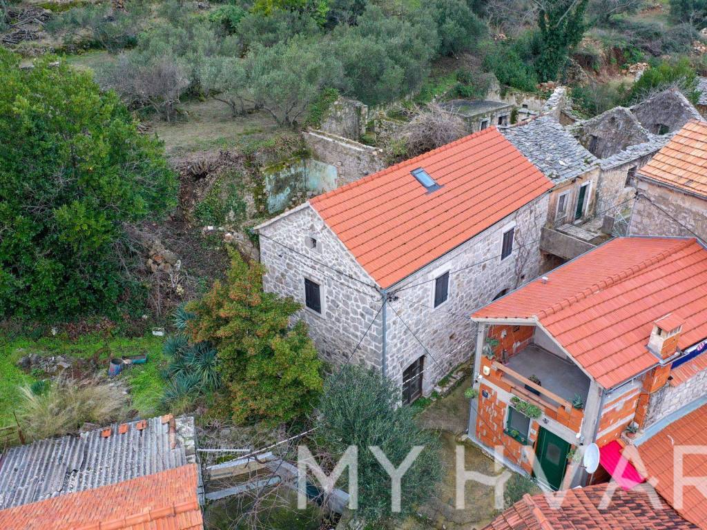 Kamena kuca, Prodaja, Stari grad, Dol