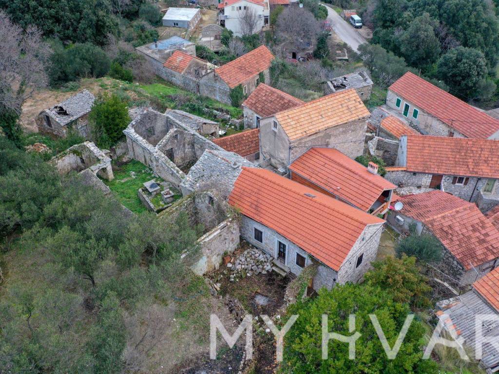 Kamena kuca, Prodaja, Stari grad, Dol