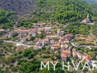 Kamena kuca, Prodaja, Jelsa, Pitve