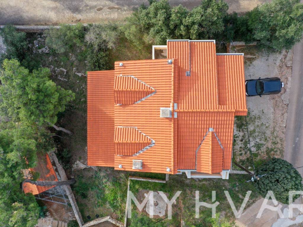 Kuca na moru, Prodaja, Jelsa, Zavala