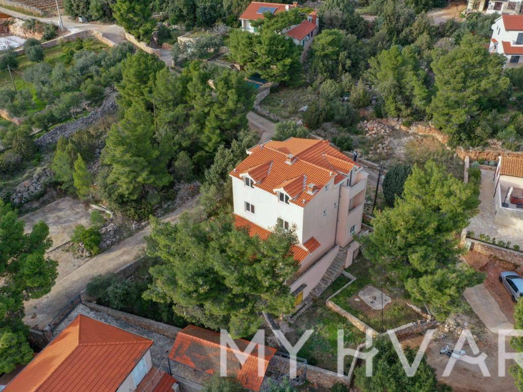 Kuca na moru, Prodaja, Jelsa, Zavala
