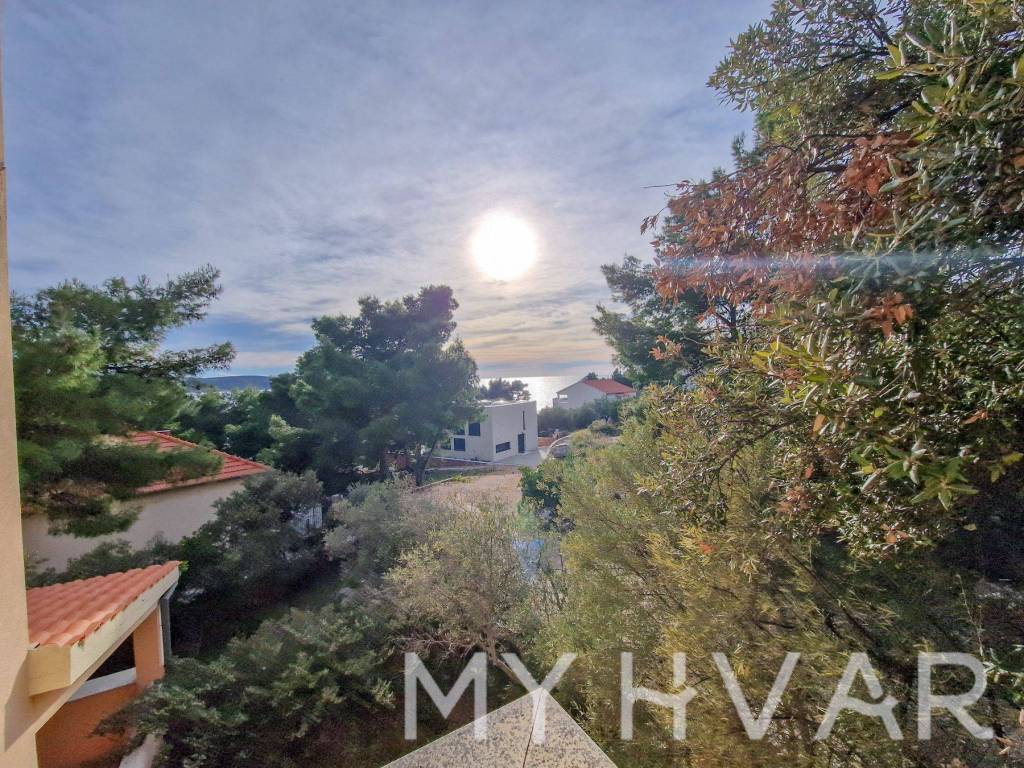 Kuca na moru, Prodaja, Jelsa, Zavala