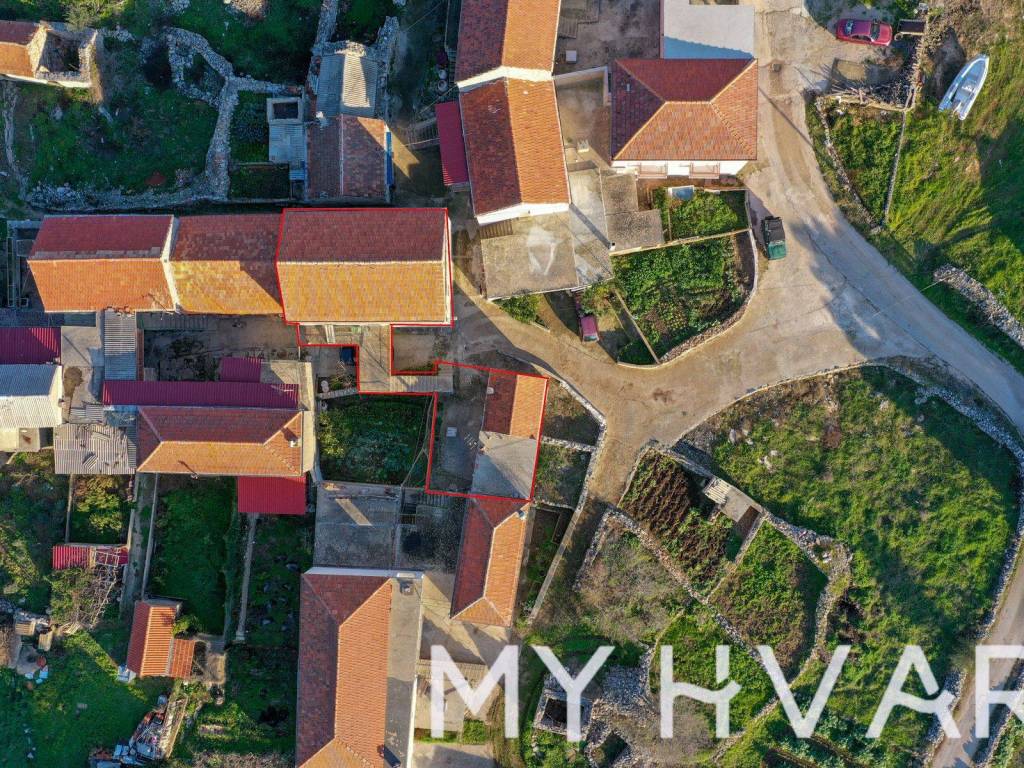 Kamena kuca, Prodaja, Jelsa, Zastrazisce