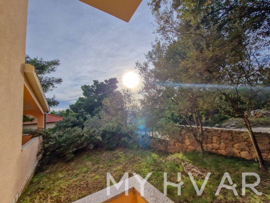 Kuca na moru, Prodaja, Jelsa, Zavala
