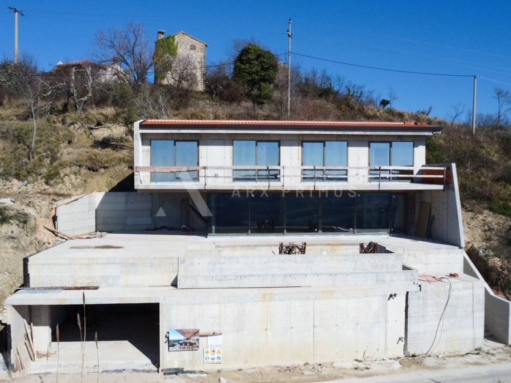 Buje, Krasica