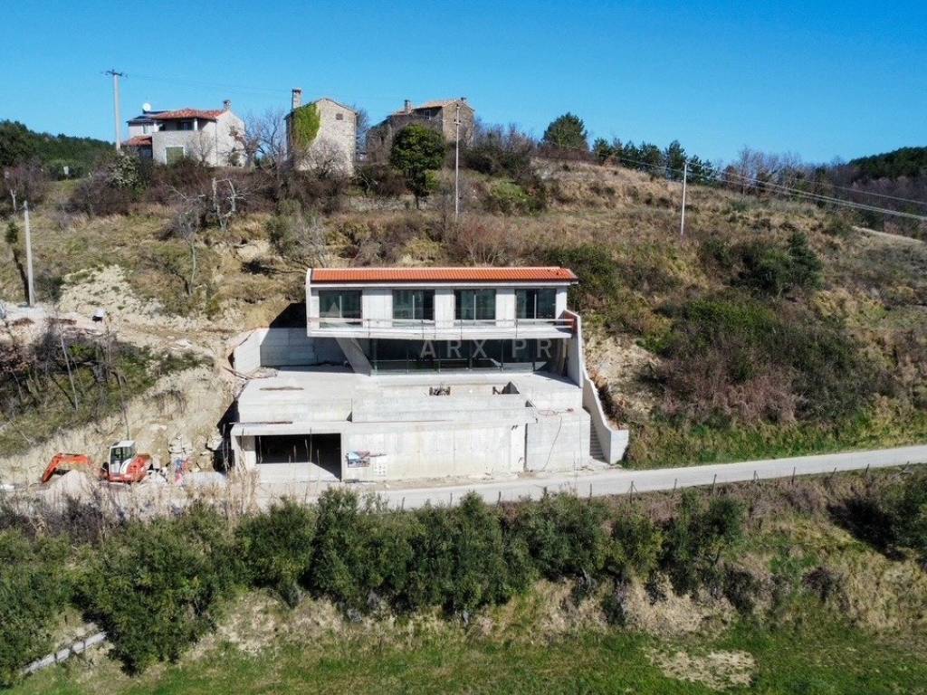Buje, Krasica