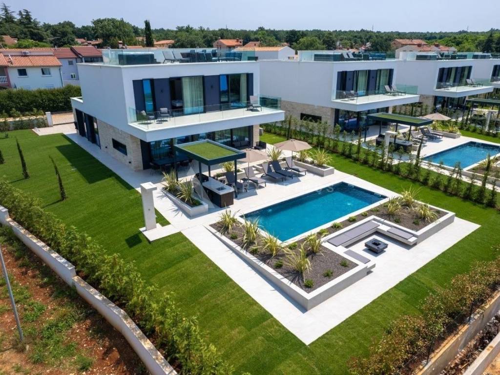 Vila, Prodaja, Porec, Kukci