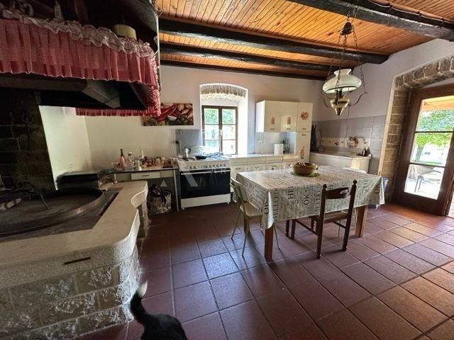 Kamena kuca, Prodaja, Groznjan, Martincici
