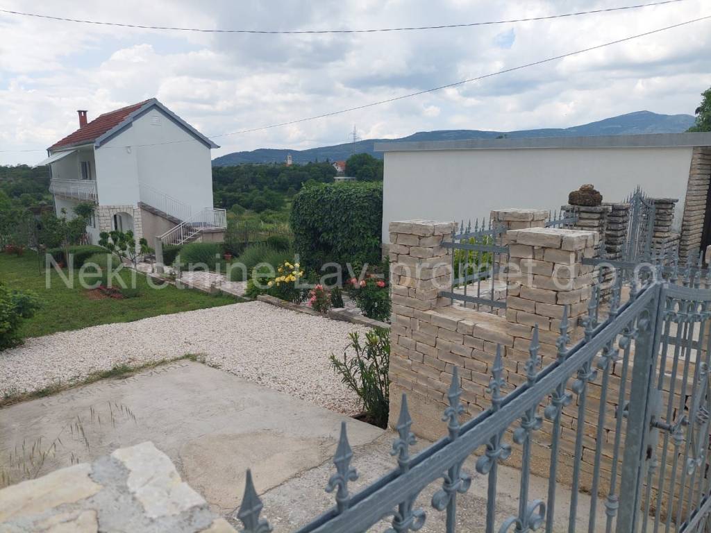 Vikend kuca, Prodaja, Drnis, Parcic