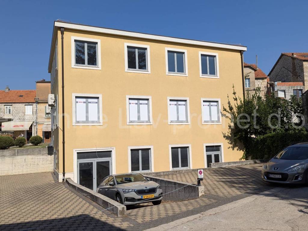 Poslovna zgrada, Zakup, Sinj, Sinj