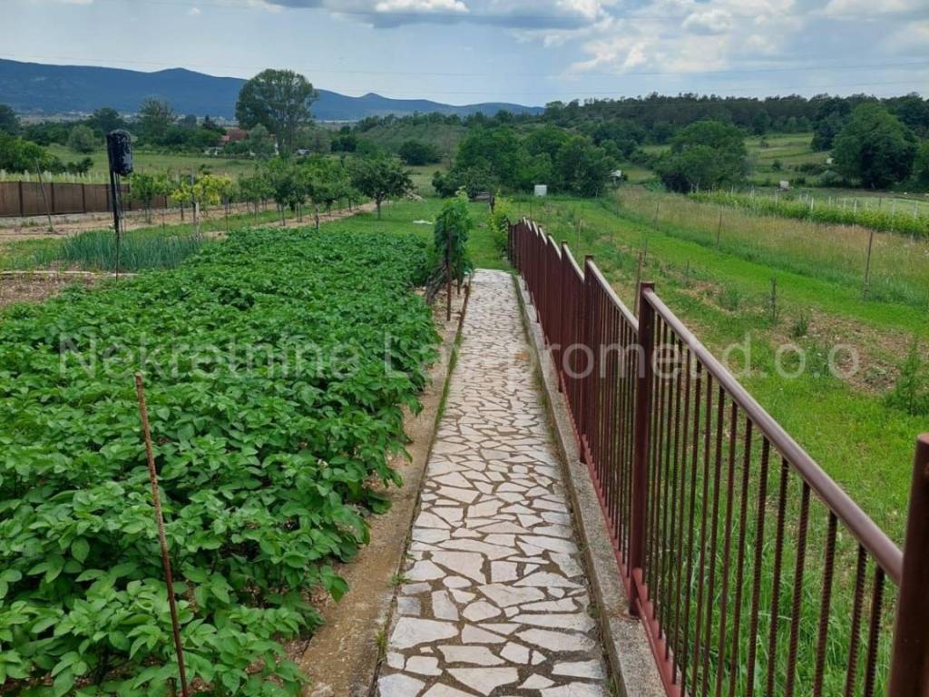 Vikend kuca, Prodaja, Drnis, Parcic
