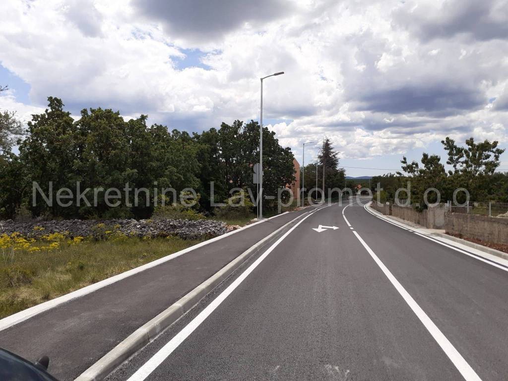 Gradjevinsko mjesovito, Prodaja, Unesic, Unesic