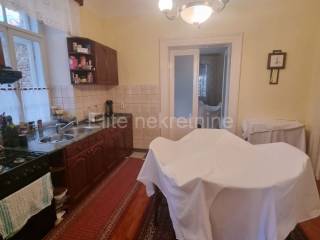 Flat in a building, Sale, Pula, Pula