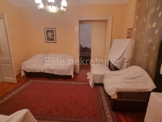 Flat in a building, Sale, Pula, Pula