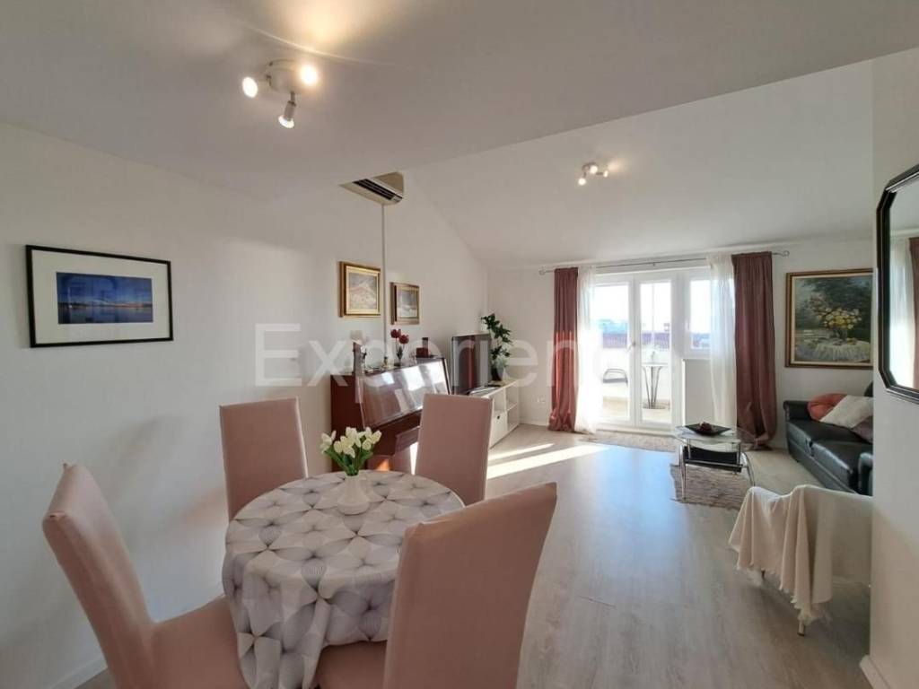 Stan u zgradi, Prodaja, Porec, Porec