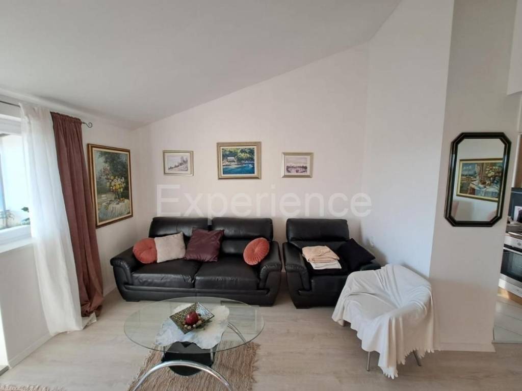 Stan u zgradi, Prodaja, Porec, Porec