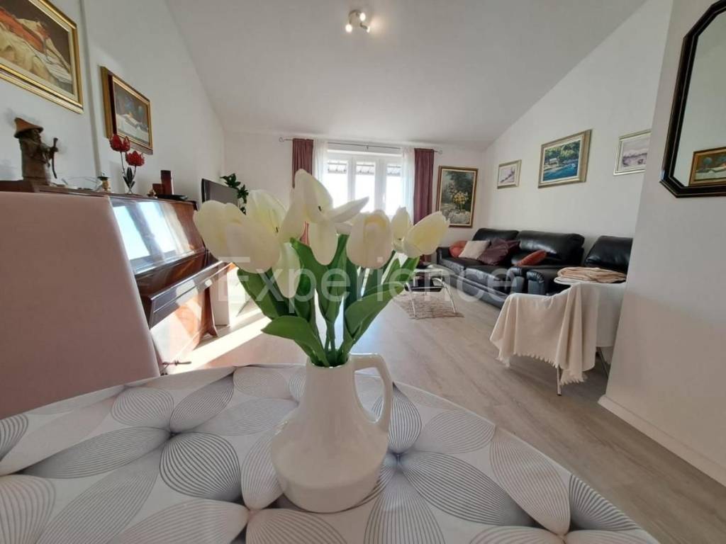 Stan u zgradi, Prodaja, Porec, Porec