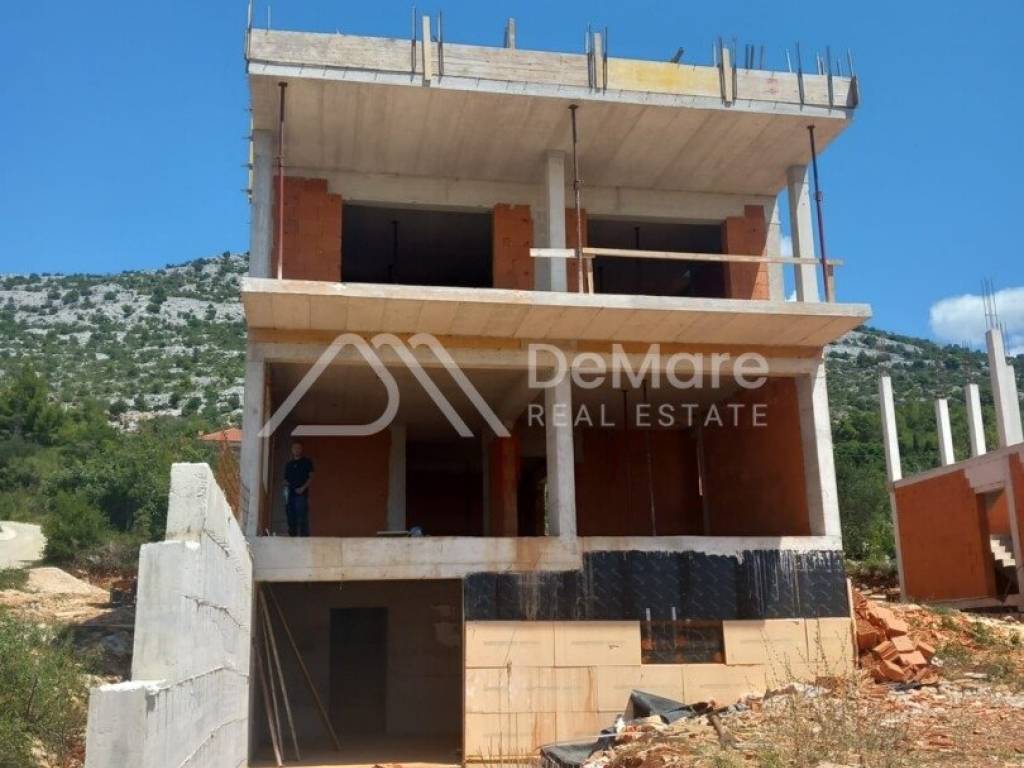 Starigrad, Seline