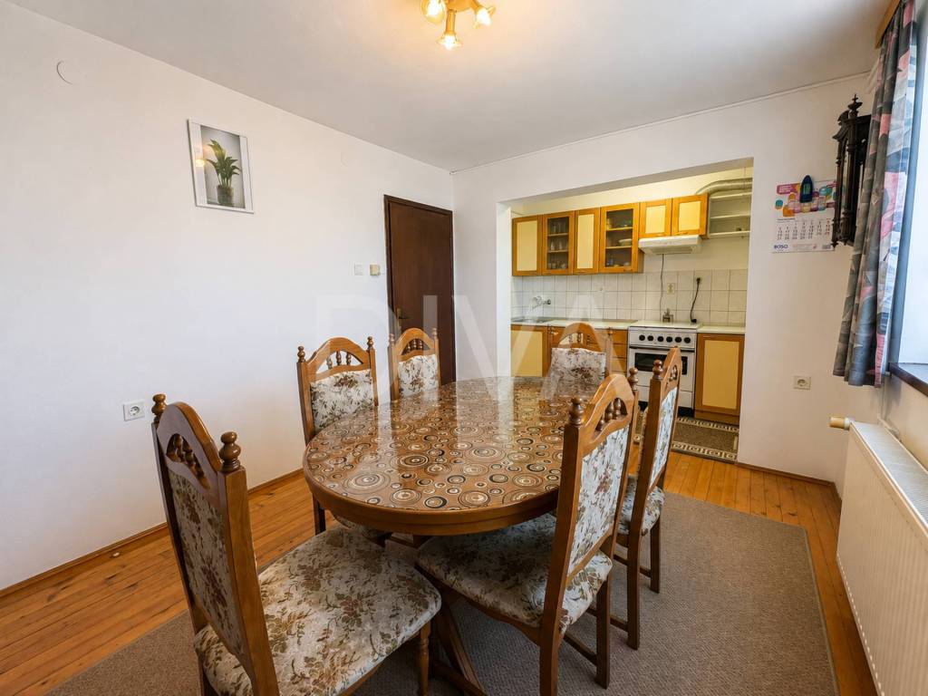 Garcin, Trnjani