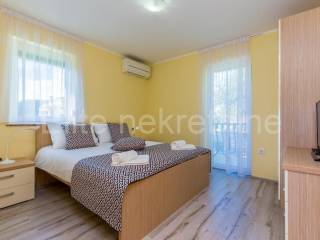 Flat in a house, Rent, Kostrena, Doričići