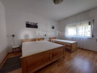 House with apartments, Sale, Plitvička jezera, Korenica