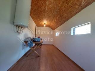 House with apartments, Sale, Plitvička jezera, Korenica