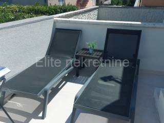 House with apartments, Sale, Crikvenica, Selce