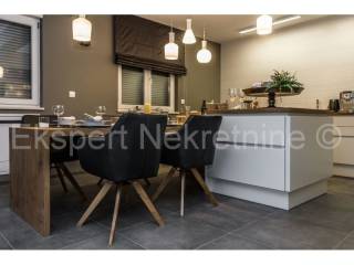 Flat in a new building, Sale, Okrug, Okrug Gornji