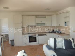 Flat in building, Sale, Okrug, Okrug Gornji