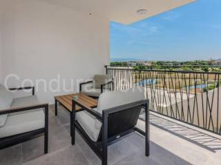 Apartman na moru, Prodaja, Nin, Zaton