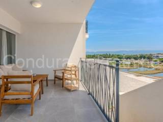 Apartman na moru, Prodaja, Nin, Zaton