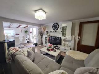 House with apartments, Sale, Nin, Zaton