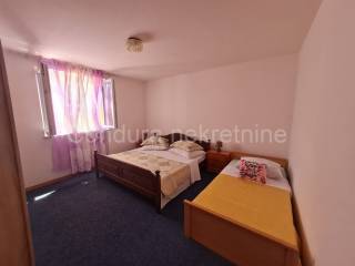 House with apartments, Sale, Nin, Zaton