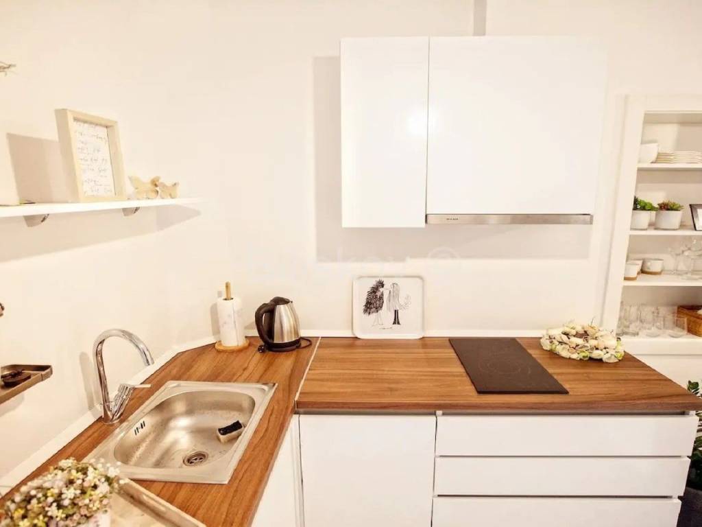 Stan u zgradi, Najam, Split, Split