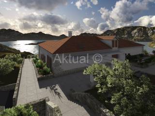 Villa, Sale, Milna, Milna