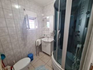House with apartments, Sale, Vir, Vir
