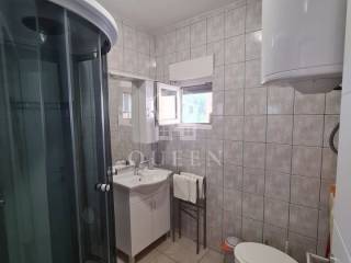 House with apartments, Sale, Vir, Vir