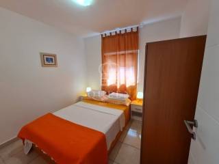 House with apartments, Sale, Vir, Vir