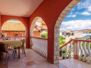 House with apartments, Sale, Vir, Vir