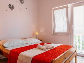 House with apartments, Sale, Vir, Vir