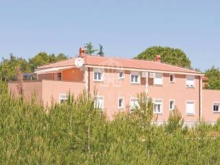House with apartments, Sale, Vir, Vir
