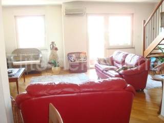Flat in building, Rent, Rijeka, Istok